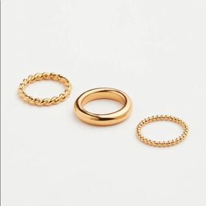 H&M NWT Set of 3 Gold Pleated Rings Size M-L Minimalist Gold Metal